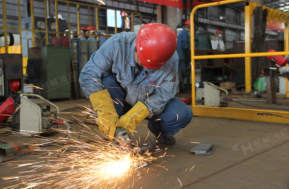 揚(yáng)技能長劍，造鴻程精品|2022年臨桂區(qū)職工勞動(dòng)技能競賽在桂林鴻程舉辦