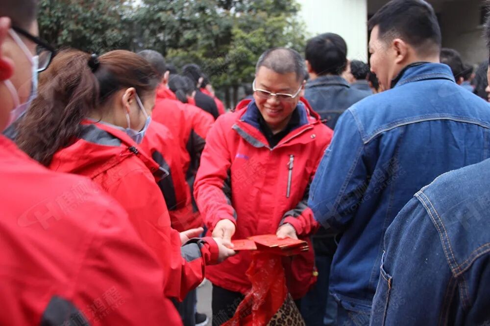 桂林鴻程磨粉機(jī)廠家 桂林鴻程磨粉機(jī)廠家