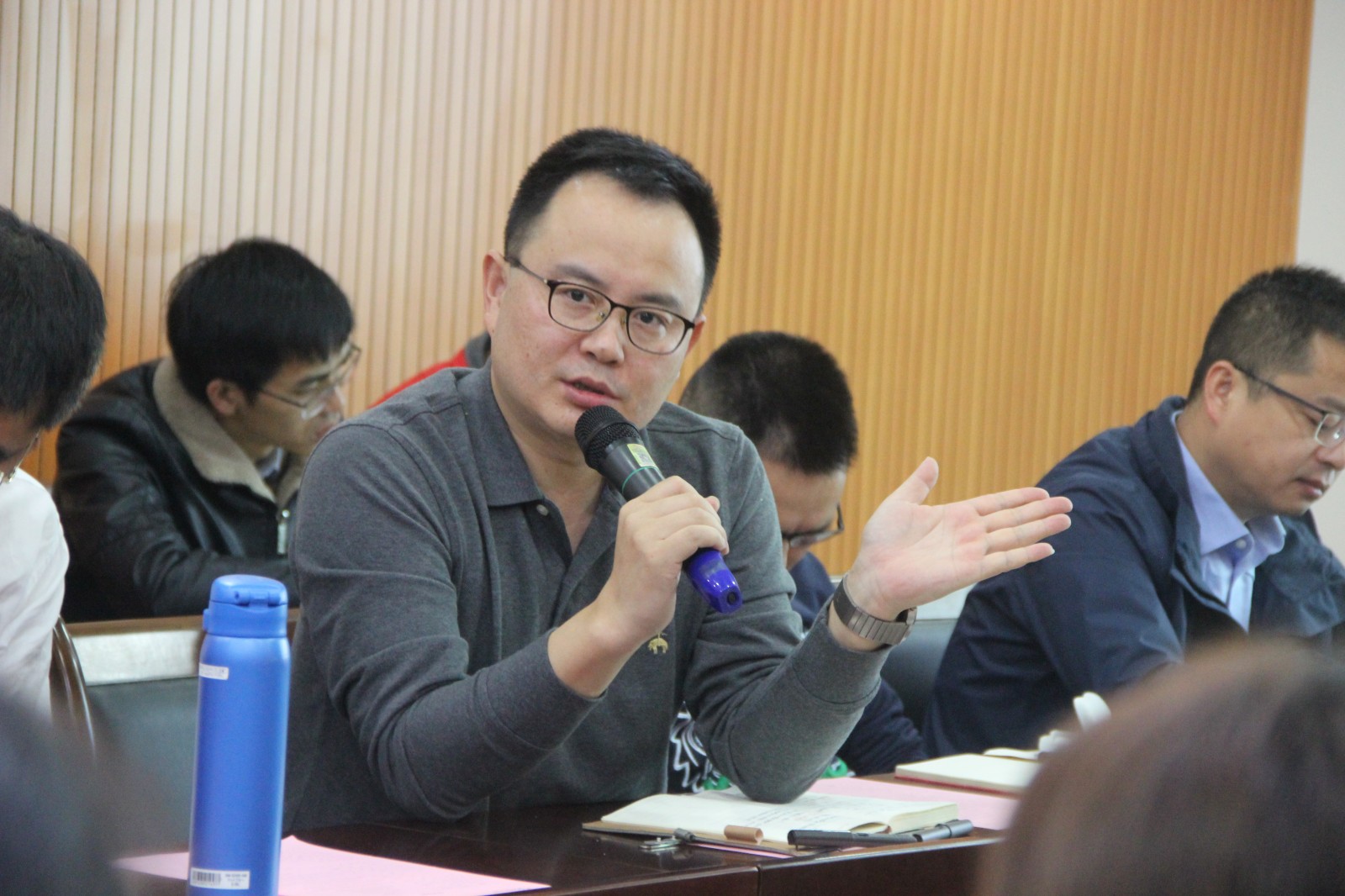 實(shí)事求是、攜手前行,桂林鴻程2021年第三季度管理會(huì)議圓滿結(jié)束 實(shí)事求是、攜手前行,桂林鴻程2021年第三季度管理會(huì)議圓滿結(jié)束